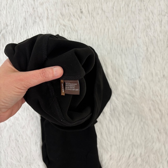 J McLaughlin Black Leggings Size Medium - Picture 4 of 6